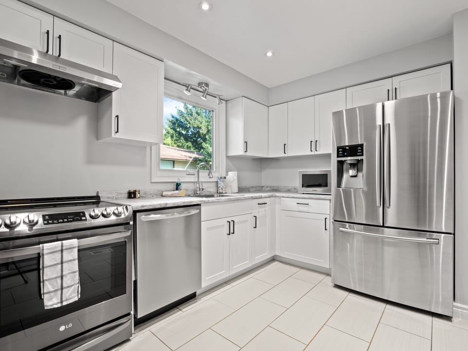 Fully stocked kitchen