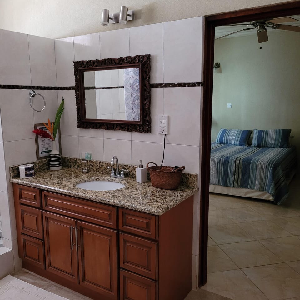 Bathroom 1 @ Villa #1