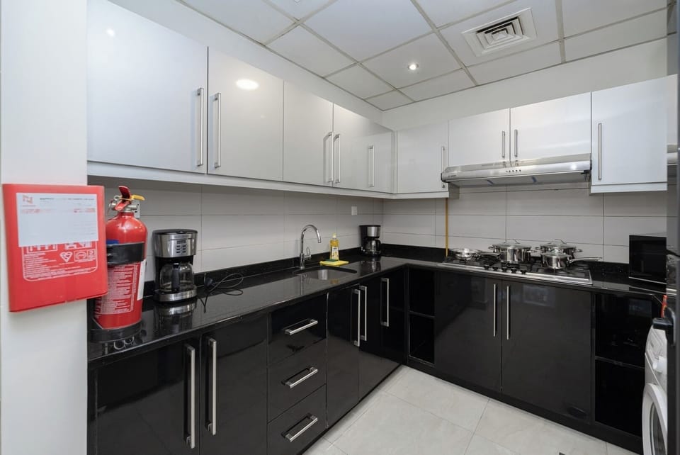 Fully equipped kitchen