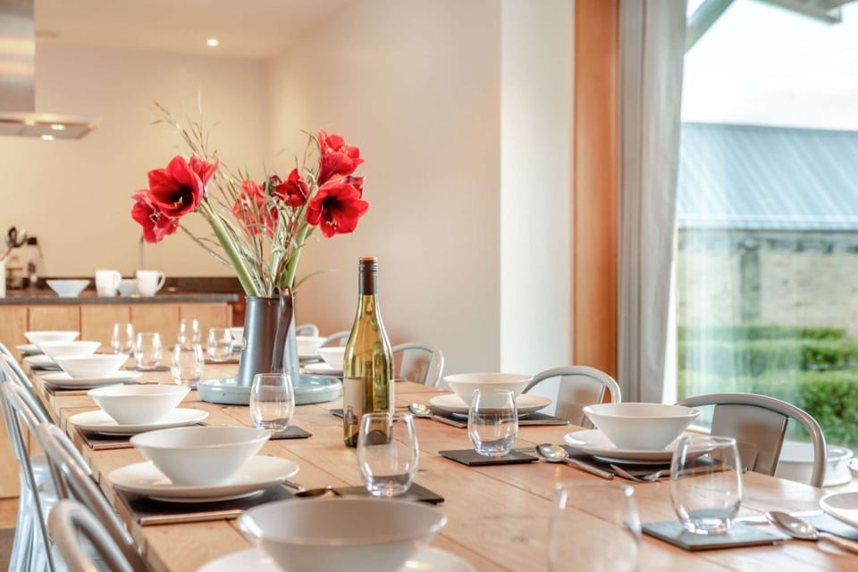 Yew Barn Dining Room - StayCotswold