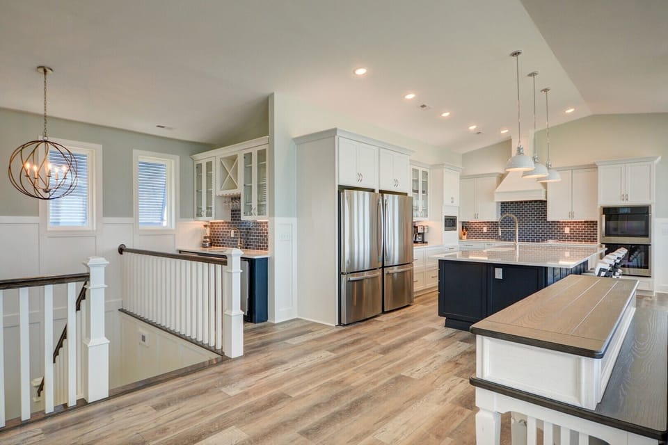 Kitchen and Wet Bar
