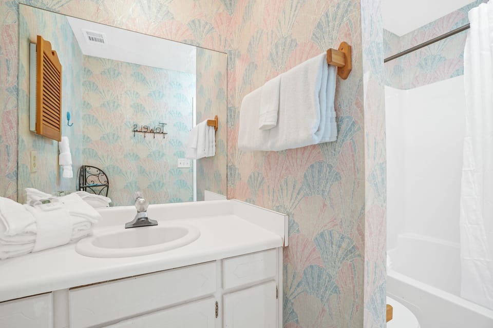 2nd Bathroom