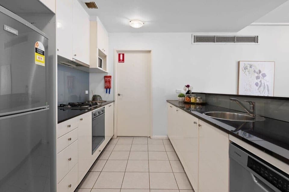 An equipped kitchen.
