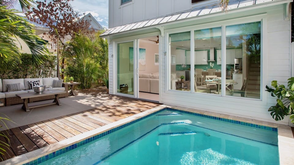 Steps take you into the pool & there are some built-in seats as well...