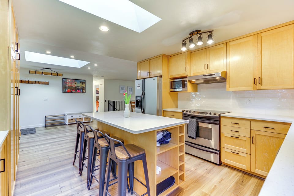 Kitchen | Toaster | Blender | Spices | Cooking Basics