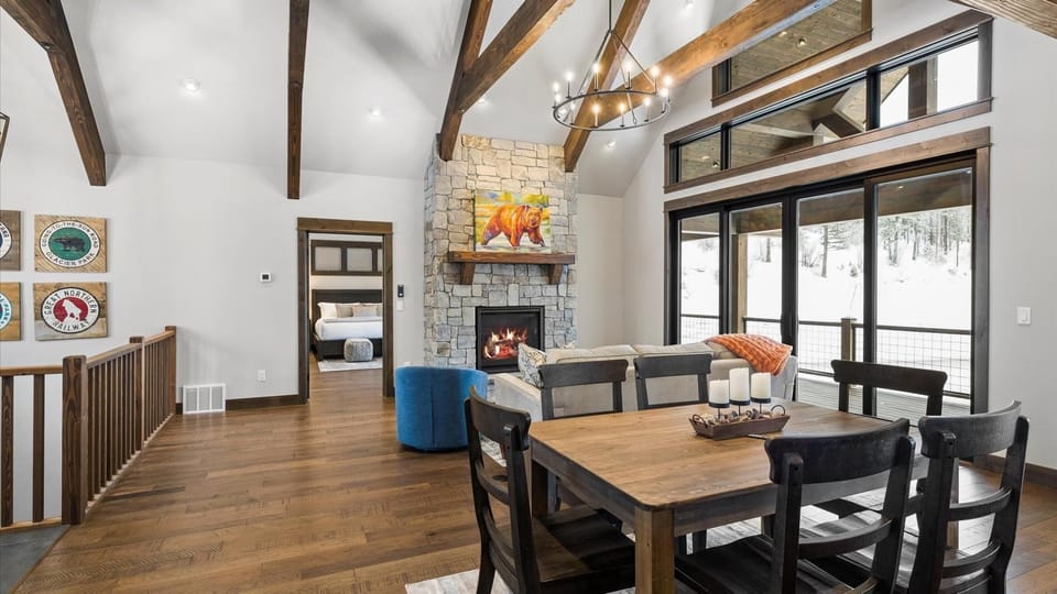 The Sunrise Ridge Chalet (6584)