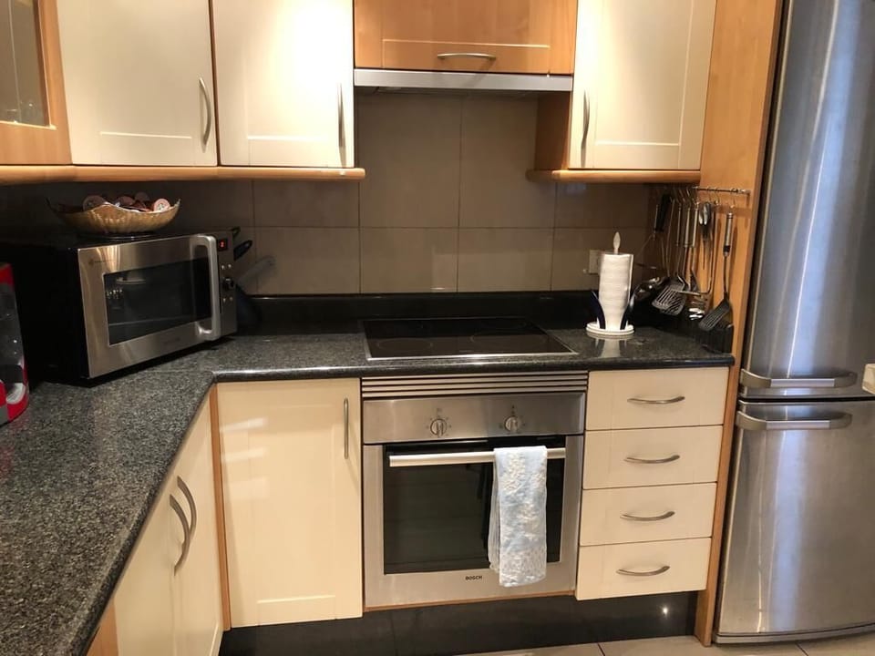 Kitchen - Photo 2