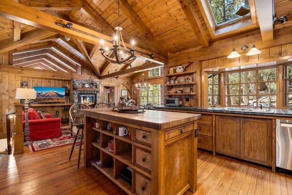 A kitchen to host!