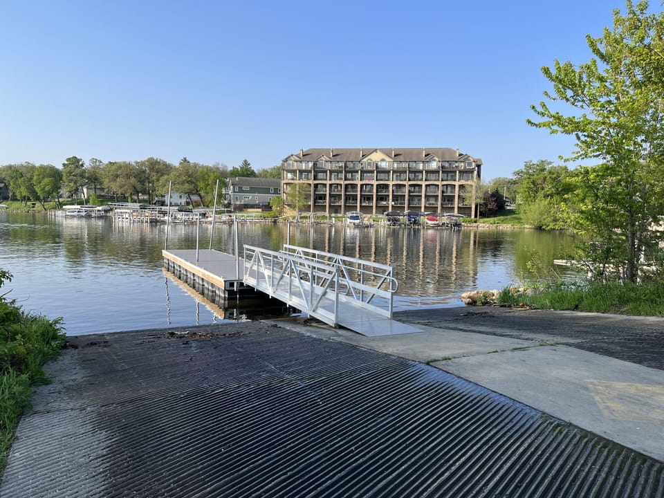 Boat ramp within walking distance
