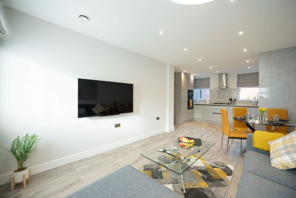 Living/Dining Room/Kitchen