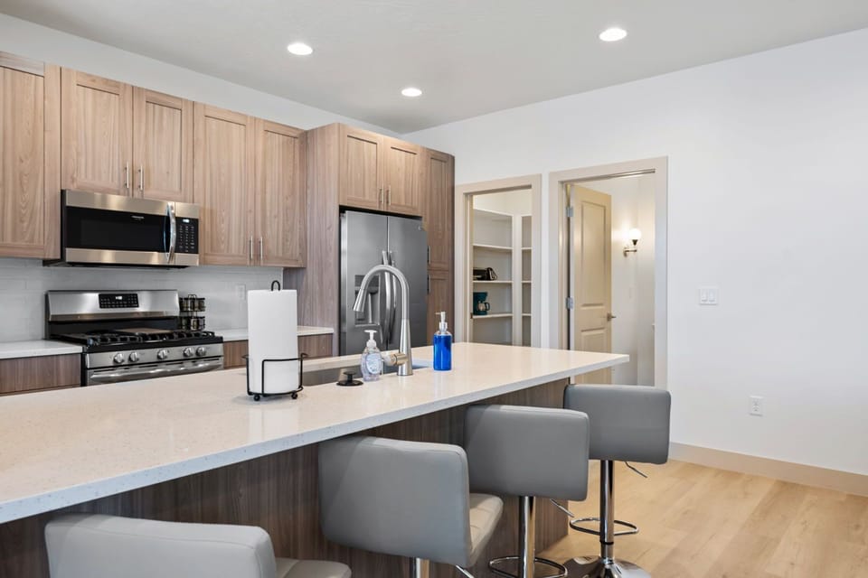 Kitchen Island Seating