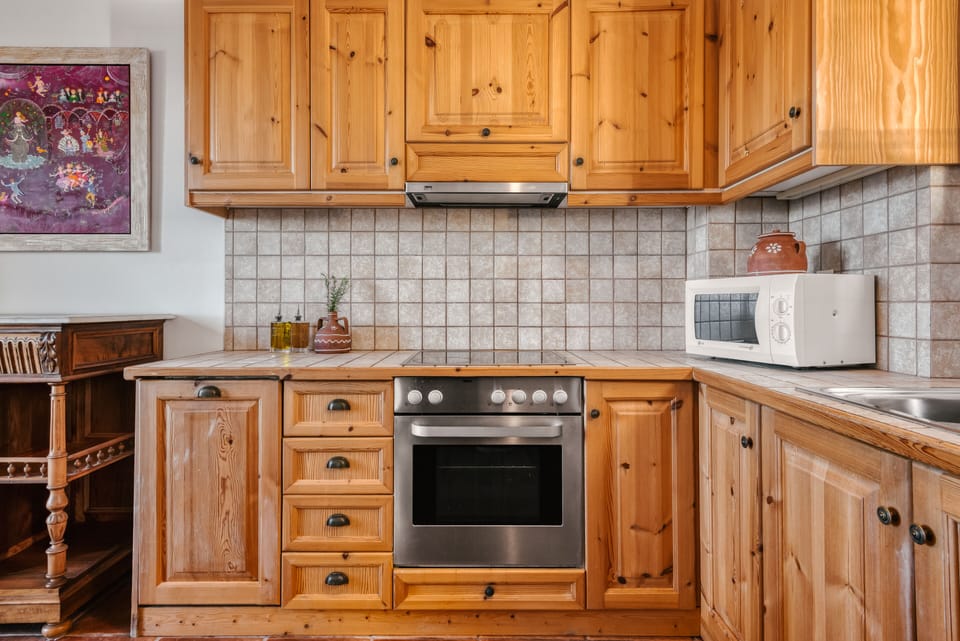 Maisonette kitchen.