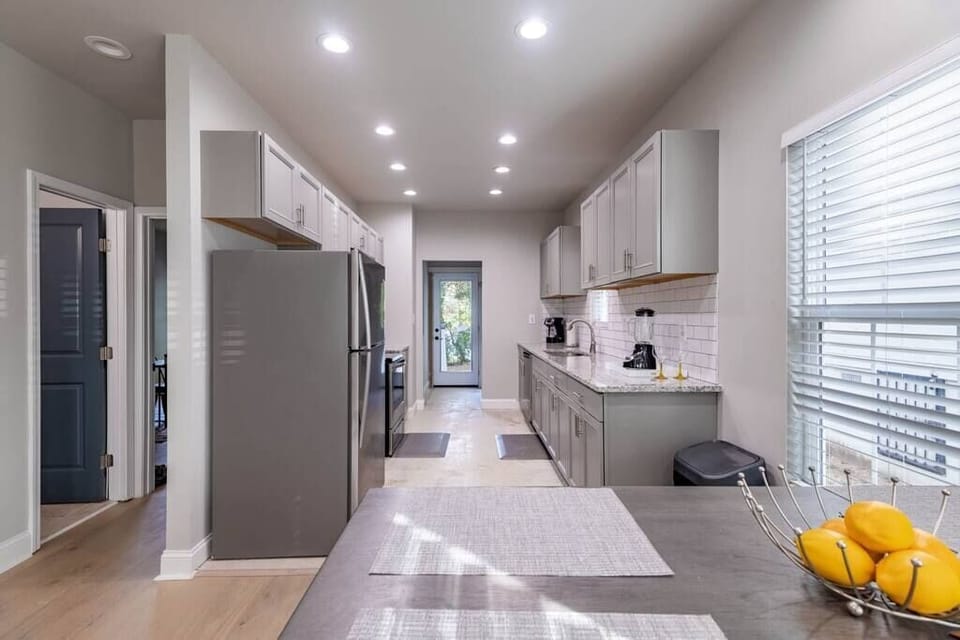 Kitchen (1)