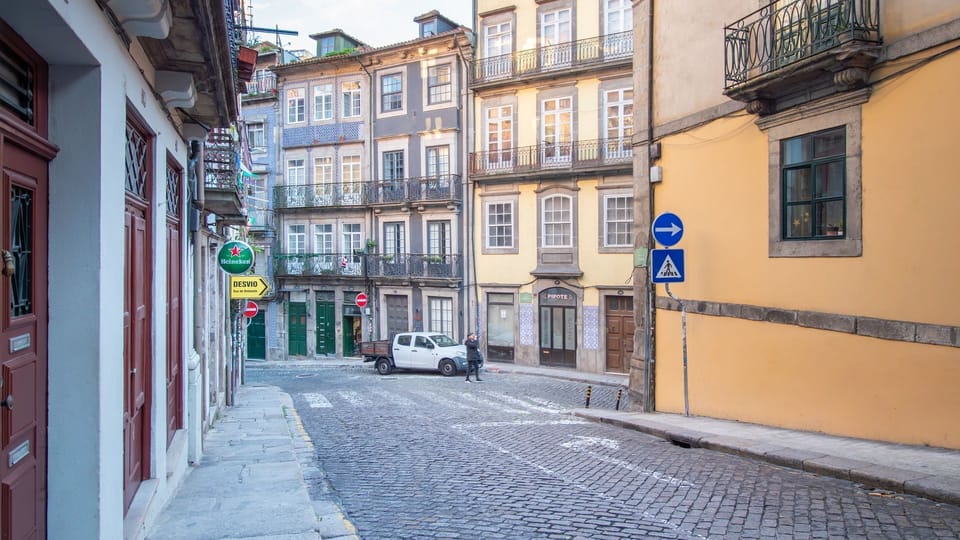 A charming street setting that lets you experience Porto like a true local, surrounded by authentic city vibes and timeless architecture.

#PortoLife #AirbnbPorto #CityVibes #StayLocal