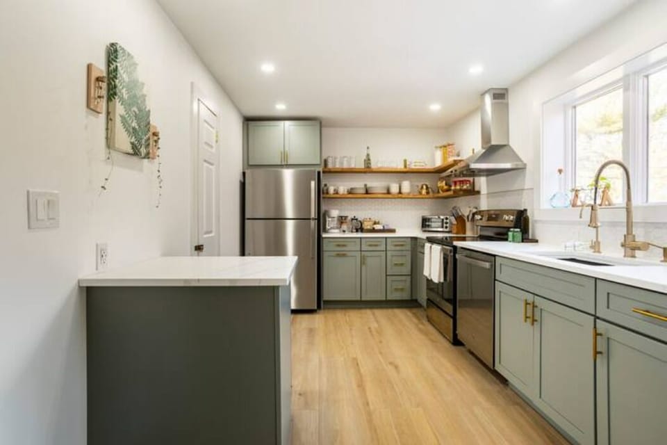 Cottage kitchen 1