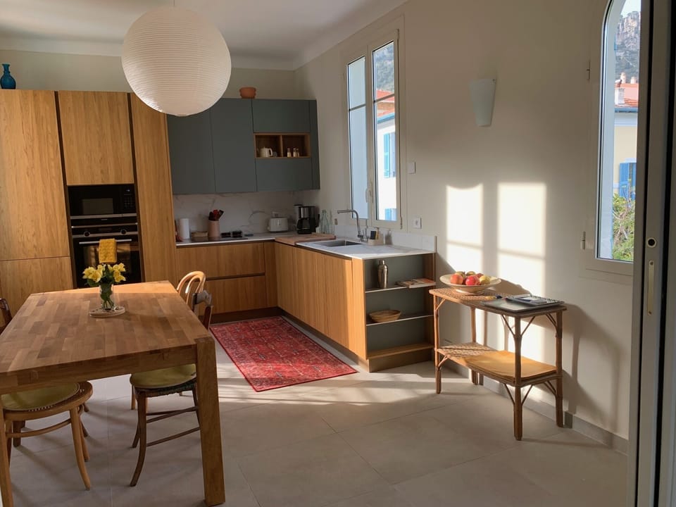 Kitchen/dining area