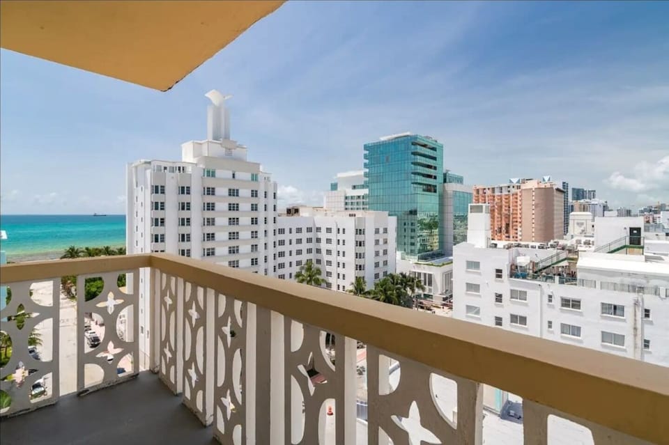 Elevate your stay with breathtaking balcony views. #BalconyBliss #ScenicRetreat