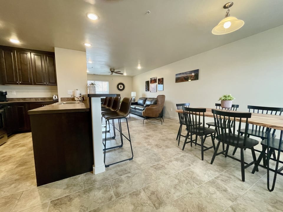 Open Concept Main Level