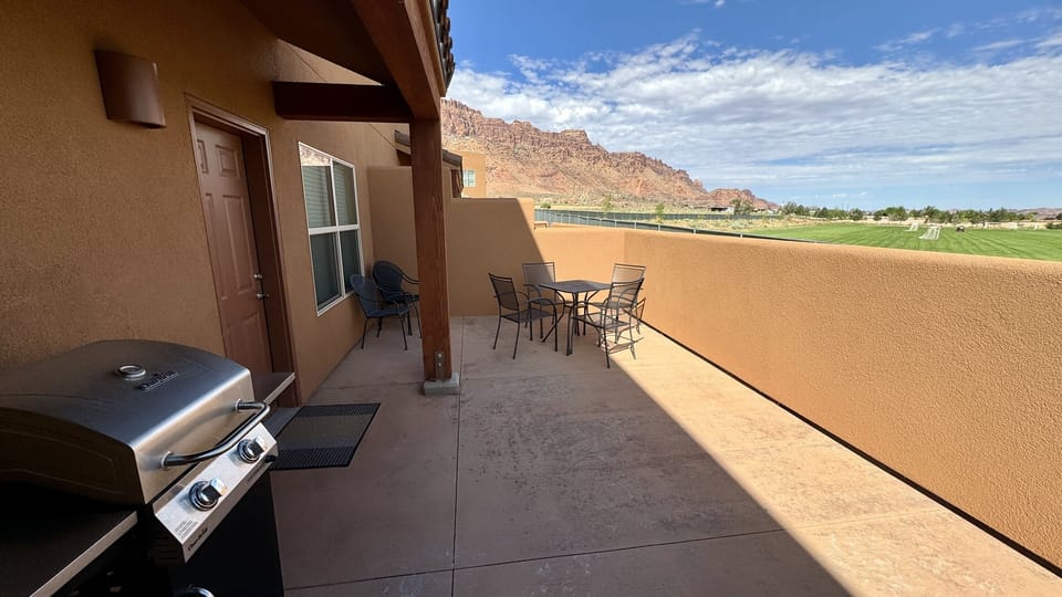 Spacious Back Patio with BBQ Grill & Views