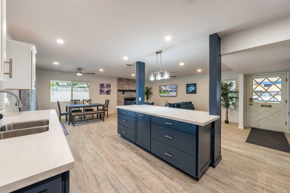 Open floorplan 3