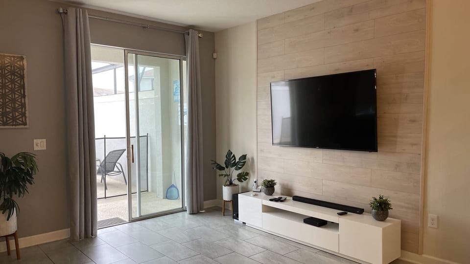 Living Room (Angle)