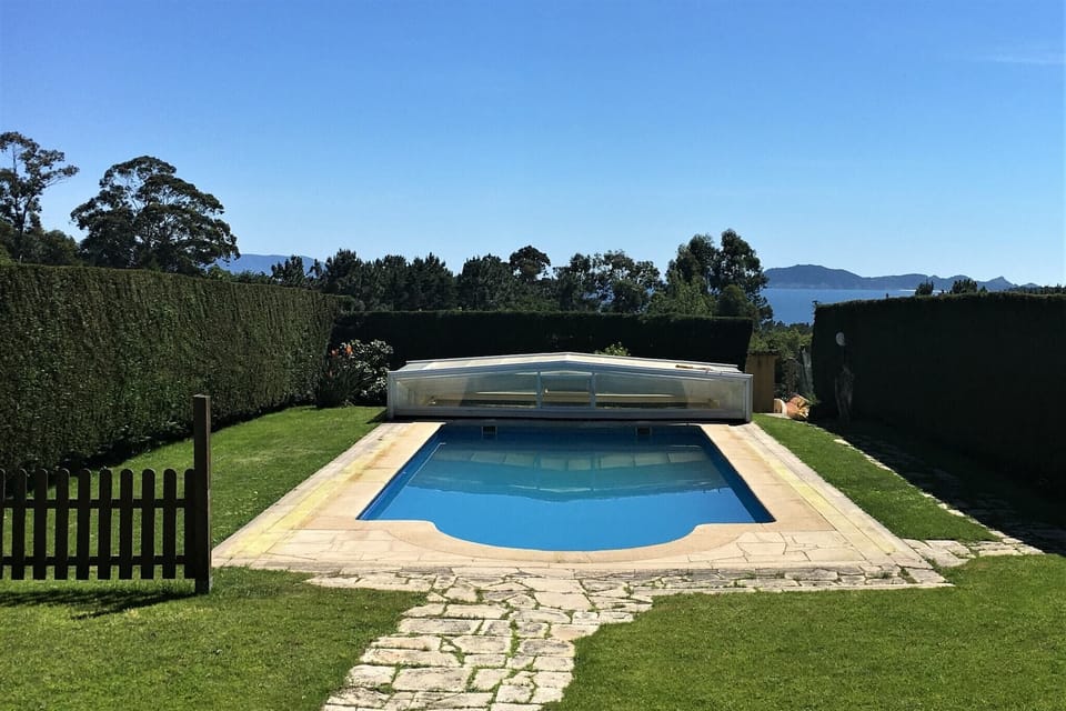 Holiday Home Swimming Pool