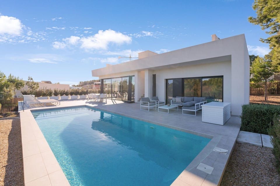 Holiday Home Swimming Pool