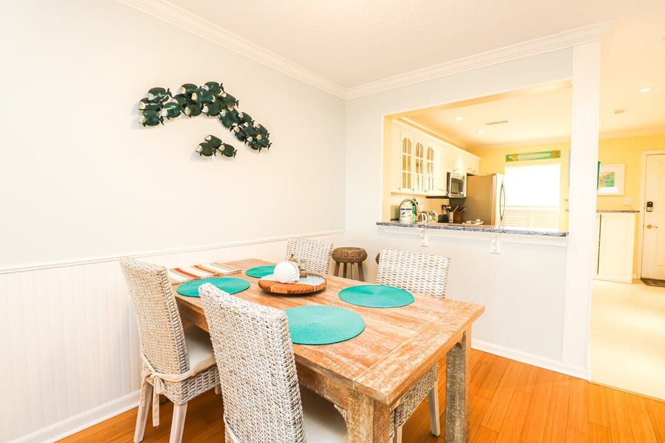 St. Augustine Ocean Front Rentals Dining Room
