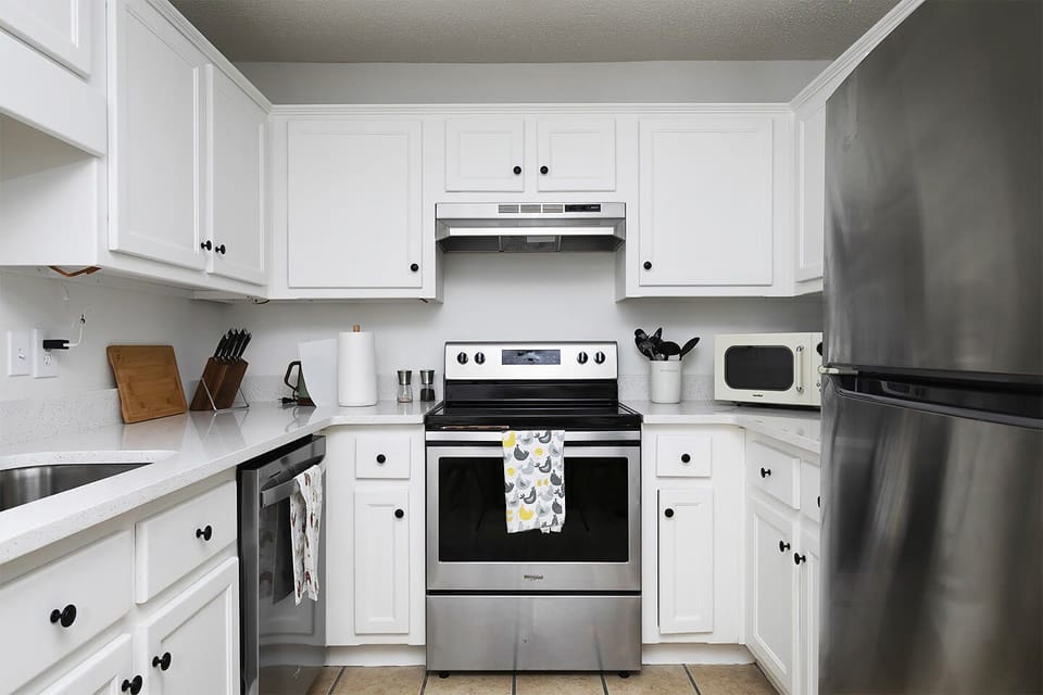 A fully stocked kitchen, perfect for cooking great meals with you and your family.