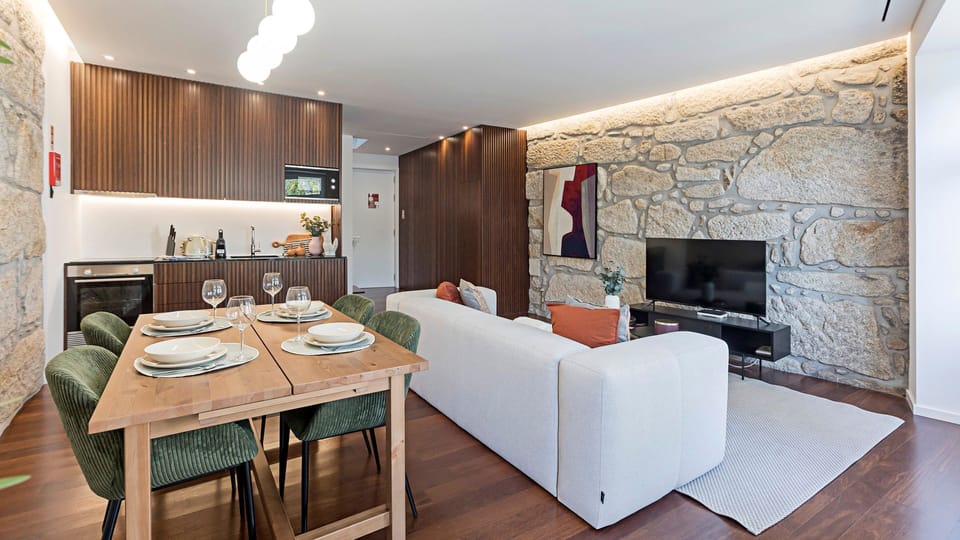 Spacious and ample living area, beautifully decorated with high quality furniture, that give out a charming yet cozy feel  #stunning #breathtaking #lovelystay #aibnbporto
