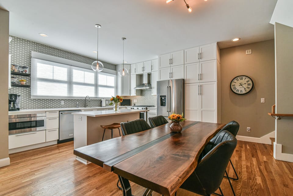 Beautiful, custom & locally made dining table w/ seating for 8 (more chairs av.)