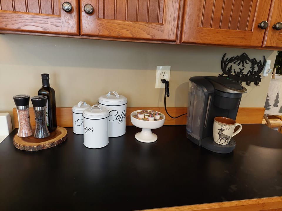keurig coffee maker and k-cup coffee 