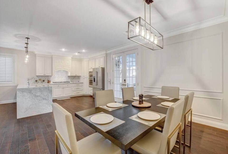 Kitchen Table (1)