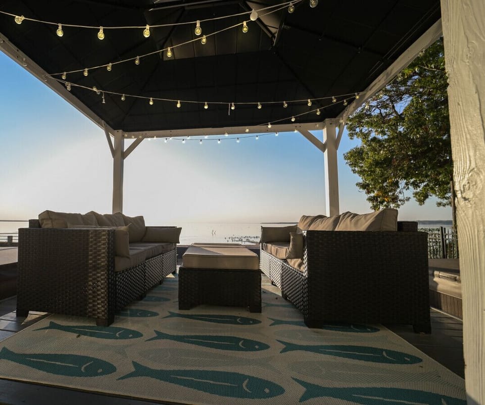 `Sun`s out, lounge`s out.` This bright and airy space is perfect for soaking up the sun and enjoying the day.