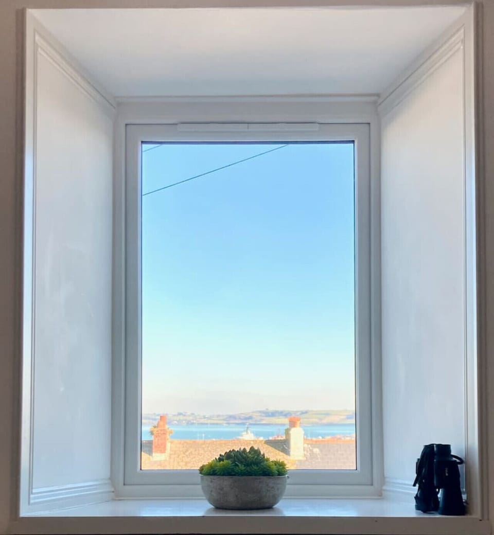 Stunning views across the bay from the breakfast bar.