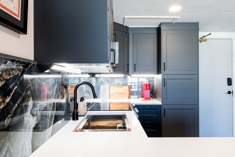 Fully Remodeled Kitchen