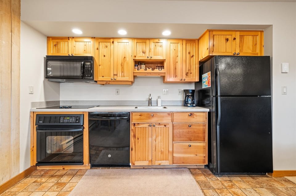 Fully equipped kitchen