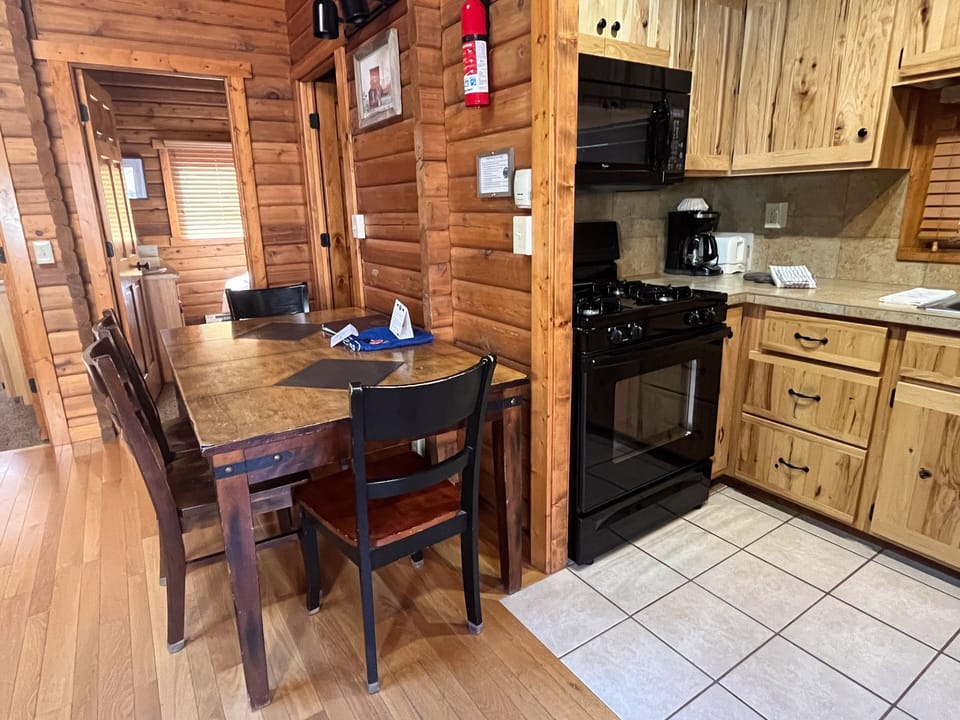 Kitchen and dining table