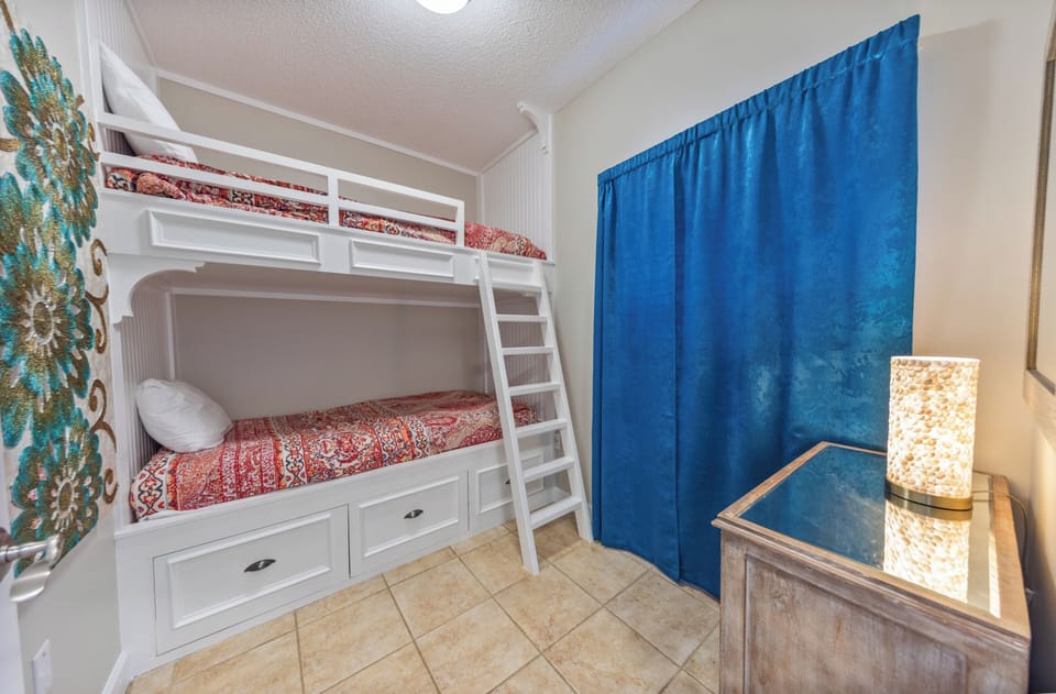 Twin Size Bunkbed in the 3rd Bedroom