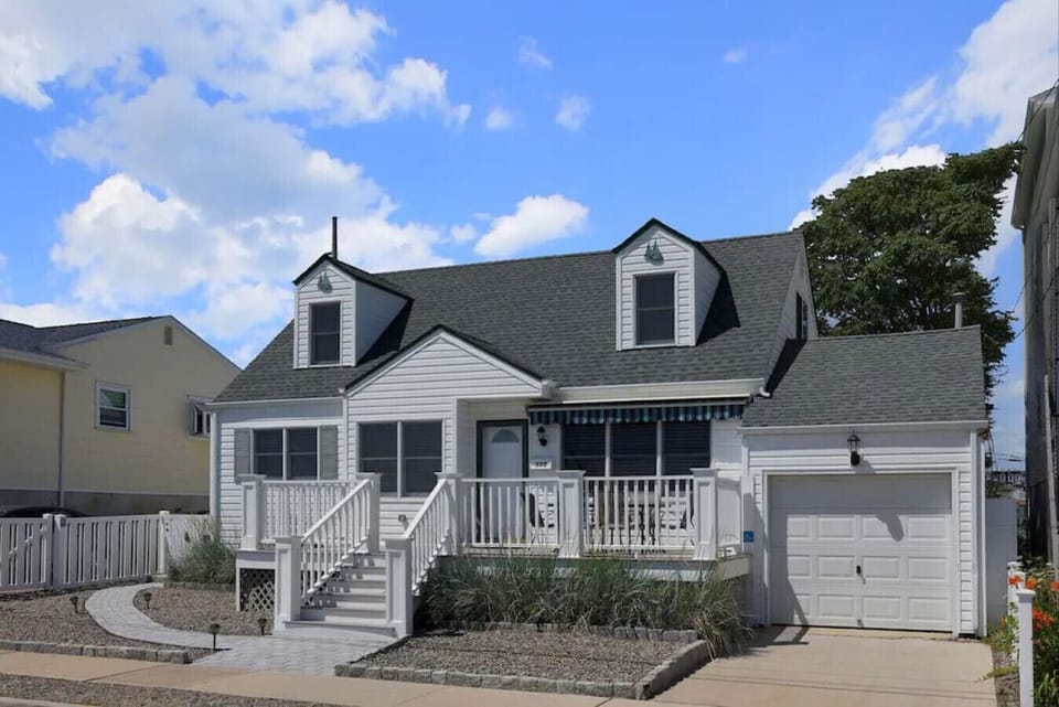 Bayside home- short walk to Seaside Beach &amp; Boardwalk