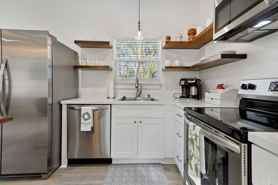 Kitchen (2)