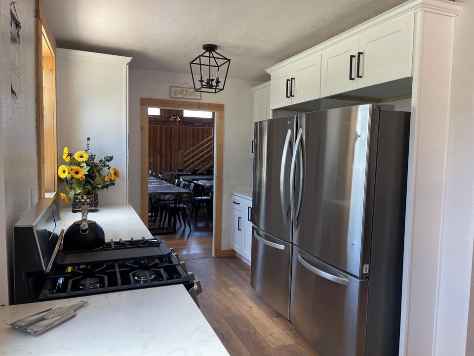 Plenty of Refrigerator and Freezer Space with Ice Makers