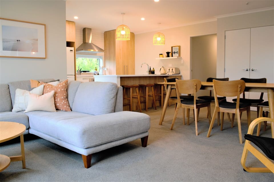 Open plan living, dining and kitchen