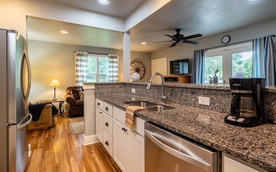 Well equipped kitchen with newer appliances