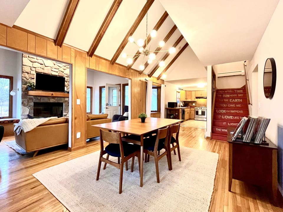 Open concept living room, dining room and kitchen. 