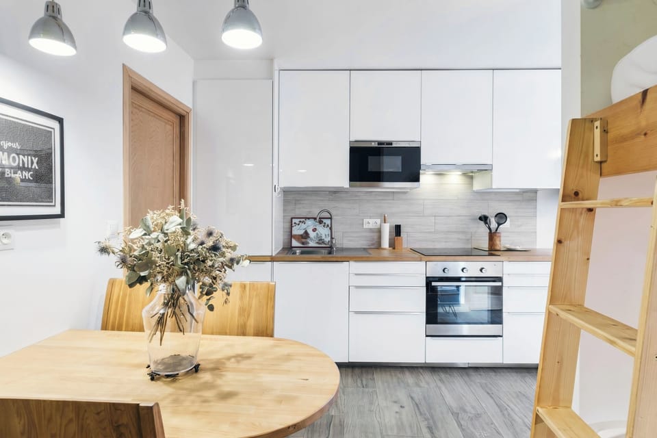 Kitchen and dining area