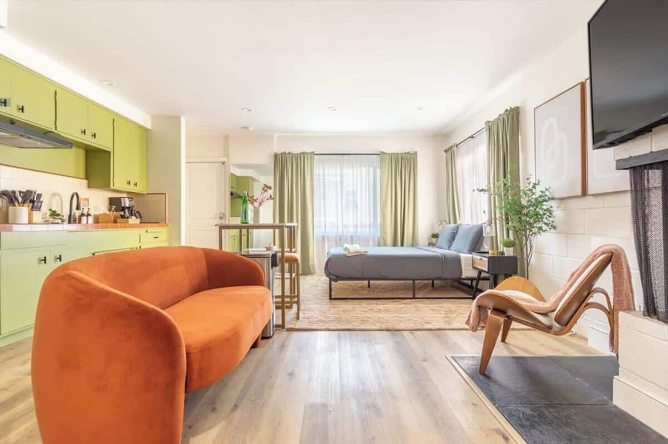 Experience the best of coastal living with a home designed for outdoor relaxation

https://youtu.be/2QfoDzfnb3A