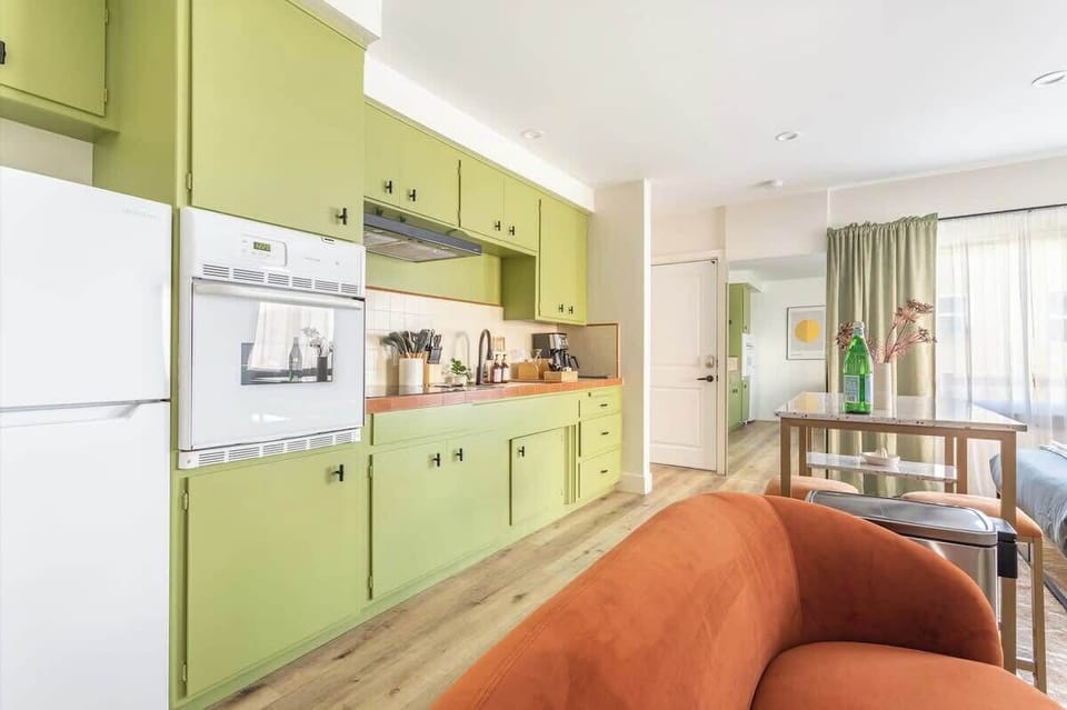 Forget about searching for a spot; enjoy the rare convenience of a dedicated property.

https://youtu.be/2QfoDzfnb3A