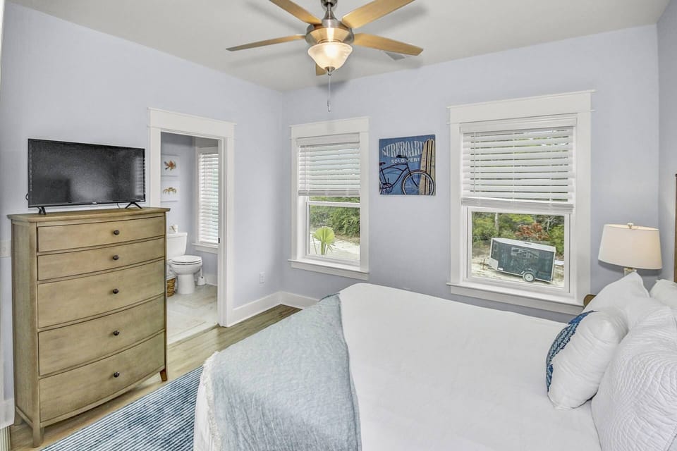 Guest Queen Suite with smart TV and private bathroom with walk-in shower