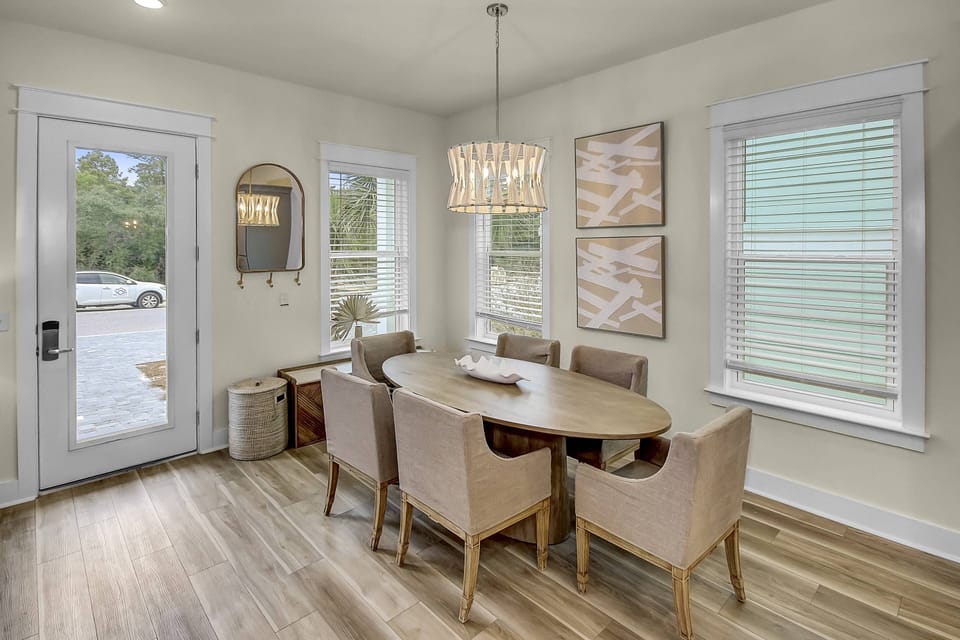 Nice Dining Area!